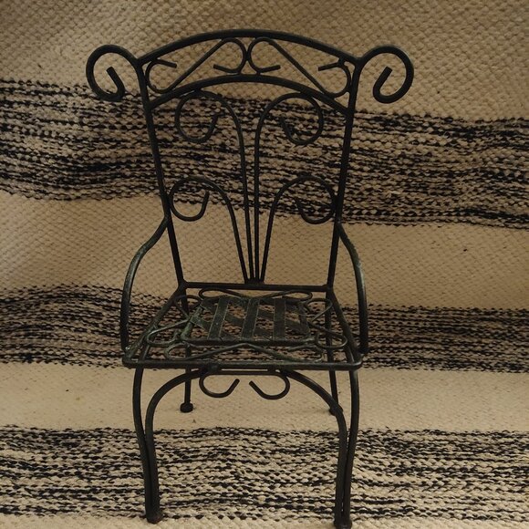 Vintage Metal Doll Chair Furniture Wrought Iron - Picture 2 of 3